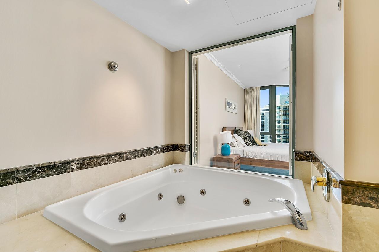 Legends 1 Bedroom Spa Suite - We Accommodate Gold Coast Exterior foto